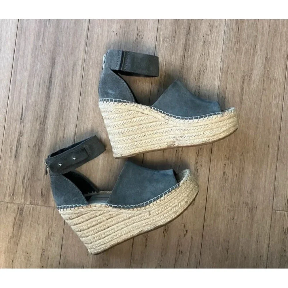 Dolce Vita dark grey suede ankle strap platform women’s heels. Size 7